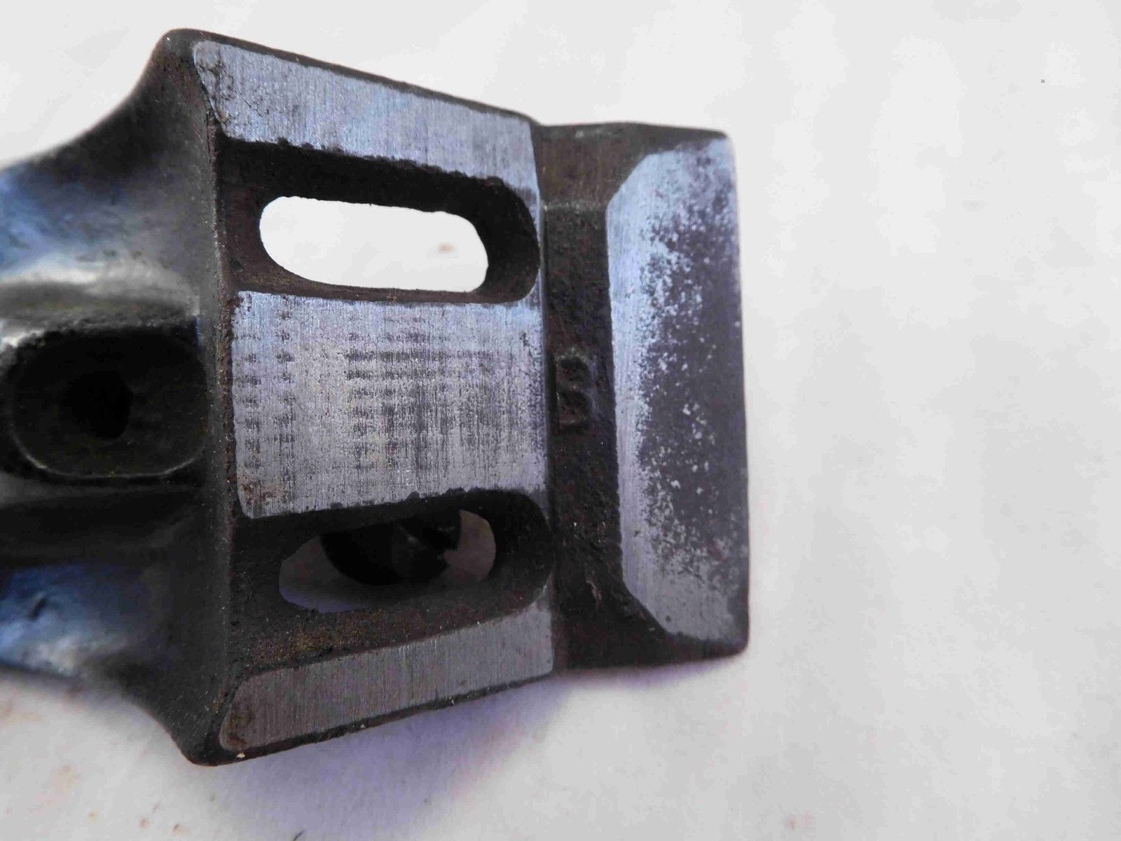 Type 8 frog B casting mark