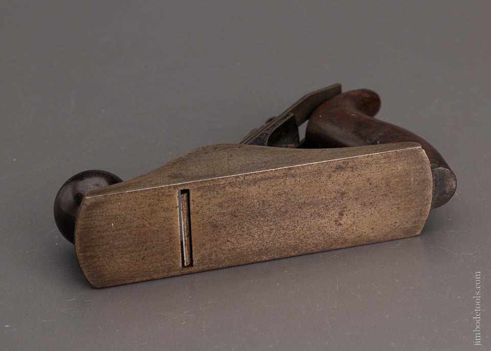 Stanley No. 1 smooth plane, sole and mouth